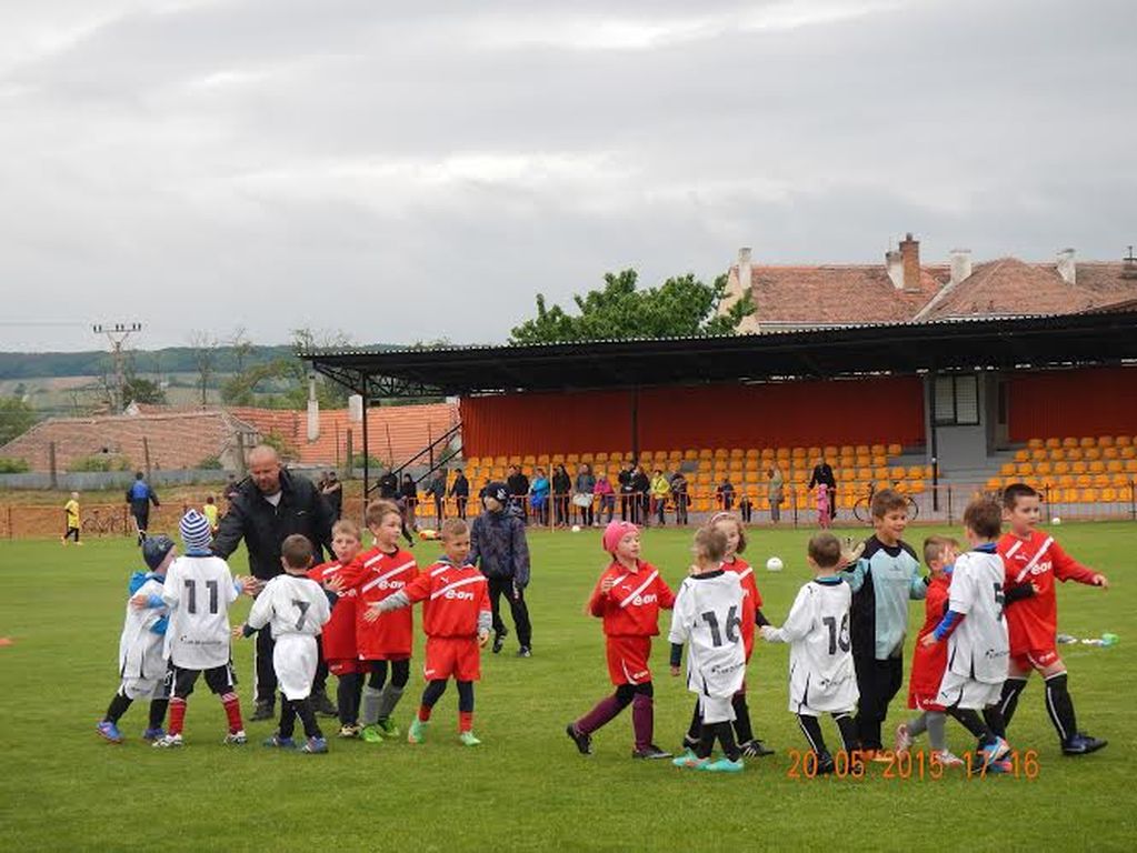 mini Oblekovice kvten 2015 2