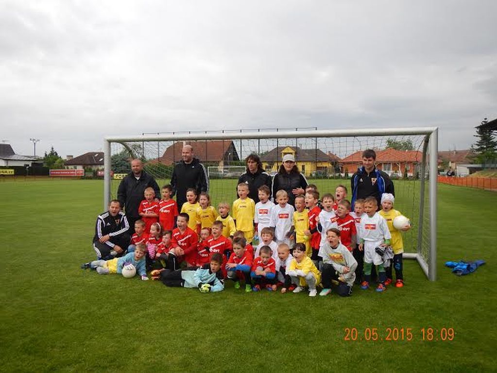 mini Oblekovice kvten 2015 4 spolen